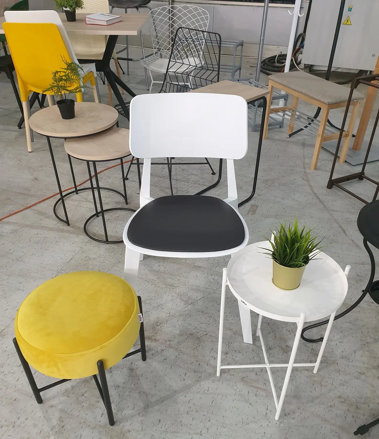 Стул SHT-S110-CN1 с подушкой из кож.зама белый / черный (SHF)