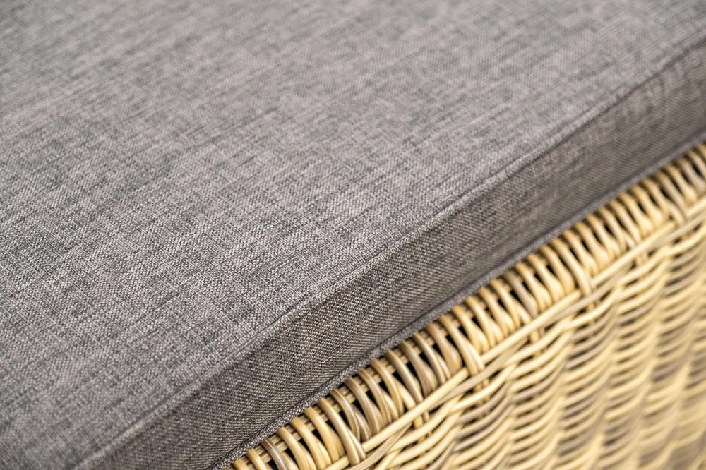 "Рим" шезлонг с подушкой, цвет соломенный (sis) - интернет магазин Масса Мебель