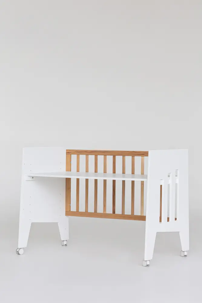 Кроватка-стол Mia белый/дерево (ANT)  