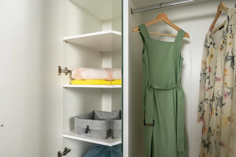 Комплект мебели в спальню Остин №1 Белый/Дуб золотой (Mob) | Интернет магазин Масса Мебель