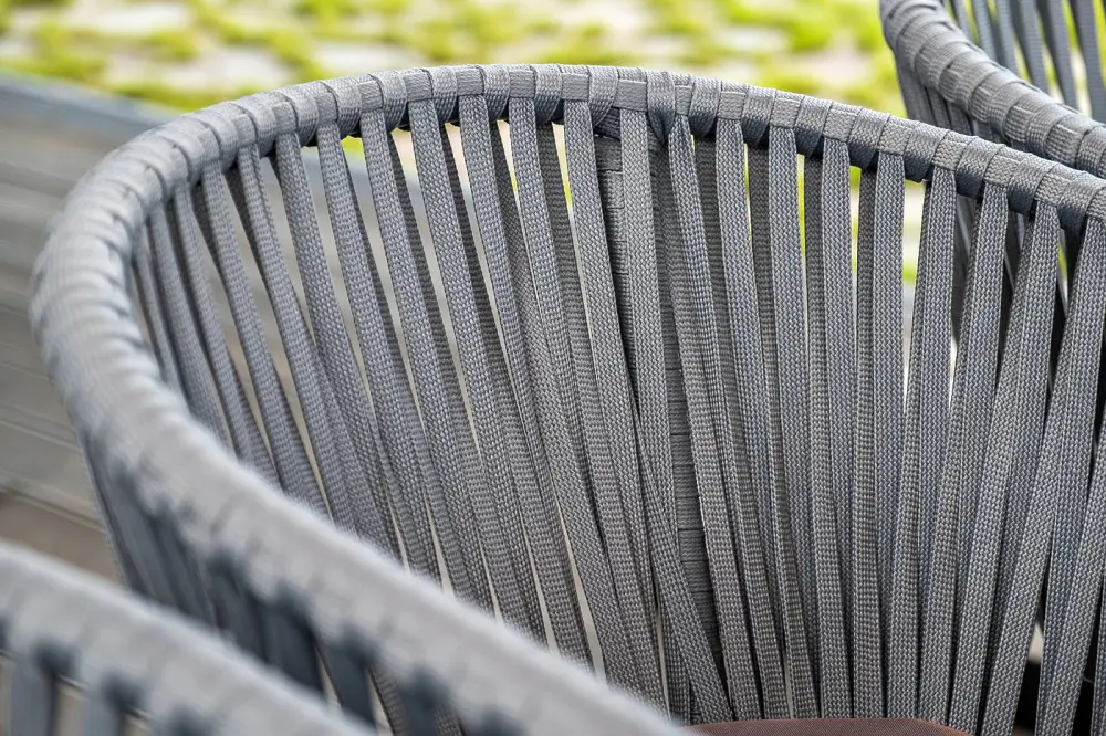 "Бордо" стул плетеный из роупа, каркас алюминий темно-серый (RAL7024) шагрень, роуп серый 15мм, ткань серая (sis) | Интернет магазин Масса Мебель