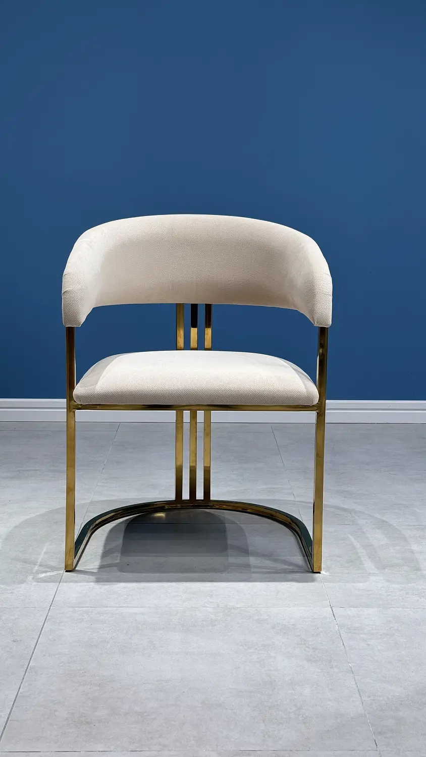 Стул мягкий Биен белый велюровый - золотой каркас, MASSA