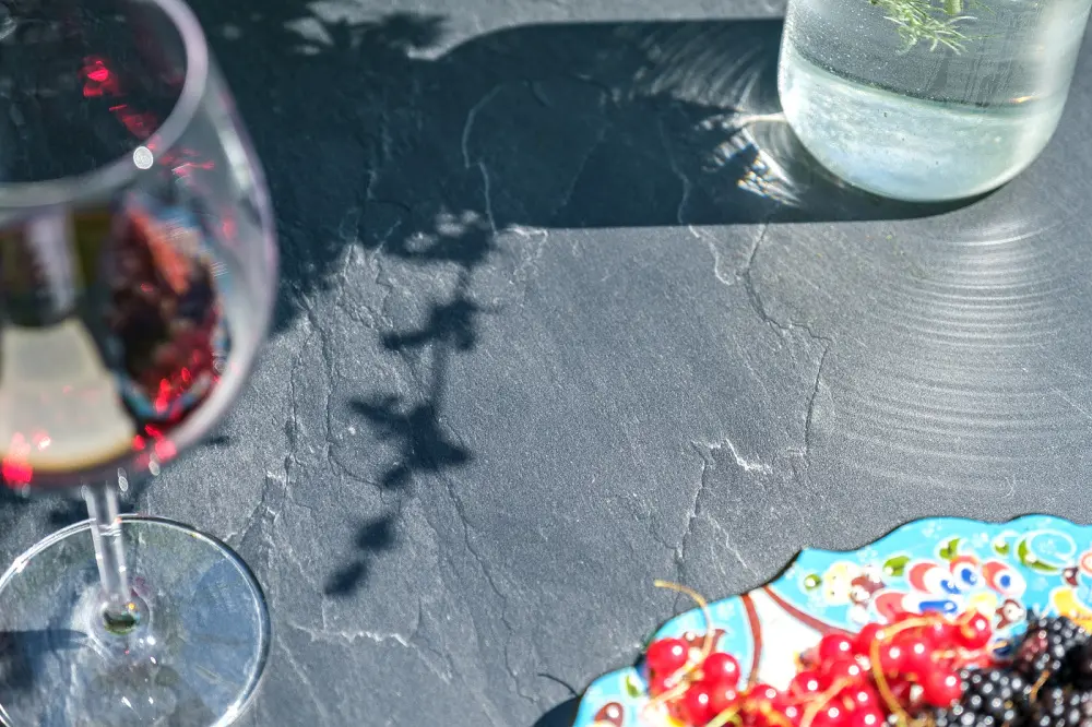 "Диего" обеденный стол из HPL круглый Ø100 см, цвет "серый гранит" (sis) | Интернет магазин Масса Мебель