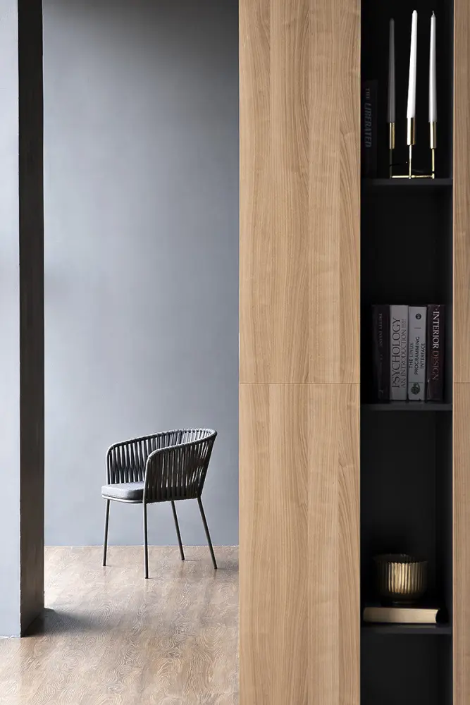 "Бордо" стул плетеный из роупа, каркас алюминий темно-серый (RAL7024) шагрень, роуп серый 15мм, ткань серая (sis) | Интернет магазин Масса Мебель