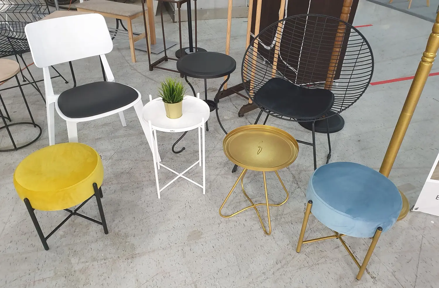 Стул SHT-S110-CN1 с подушкой из кож.зама белый / черный (SHF)