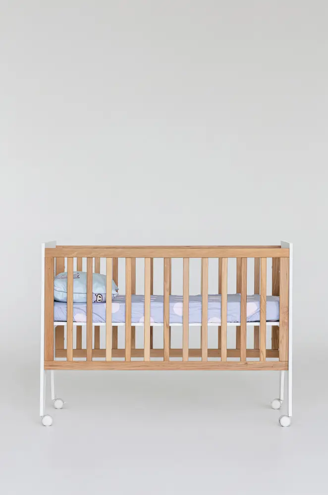 Кроватка-стол Mia белый/дерево (ANT)  