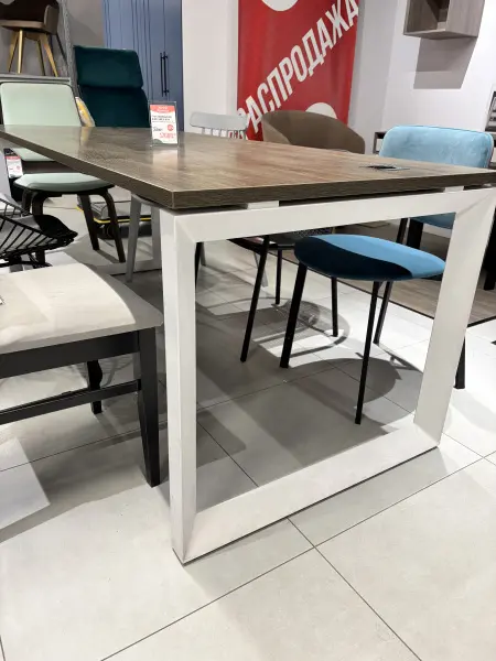 Стол для руководителя офисный Выставочный образец 