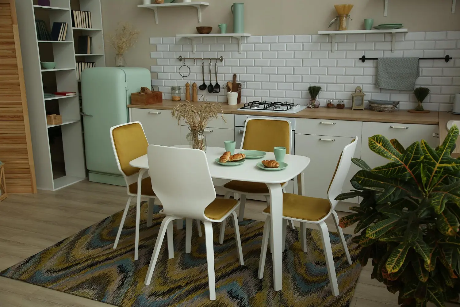 Стул Бертран массив бука (в ассортименте) GT