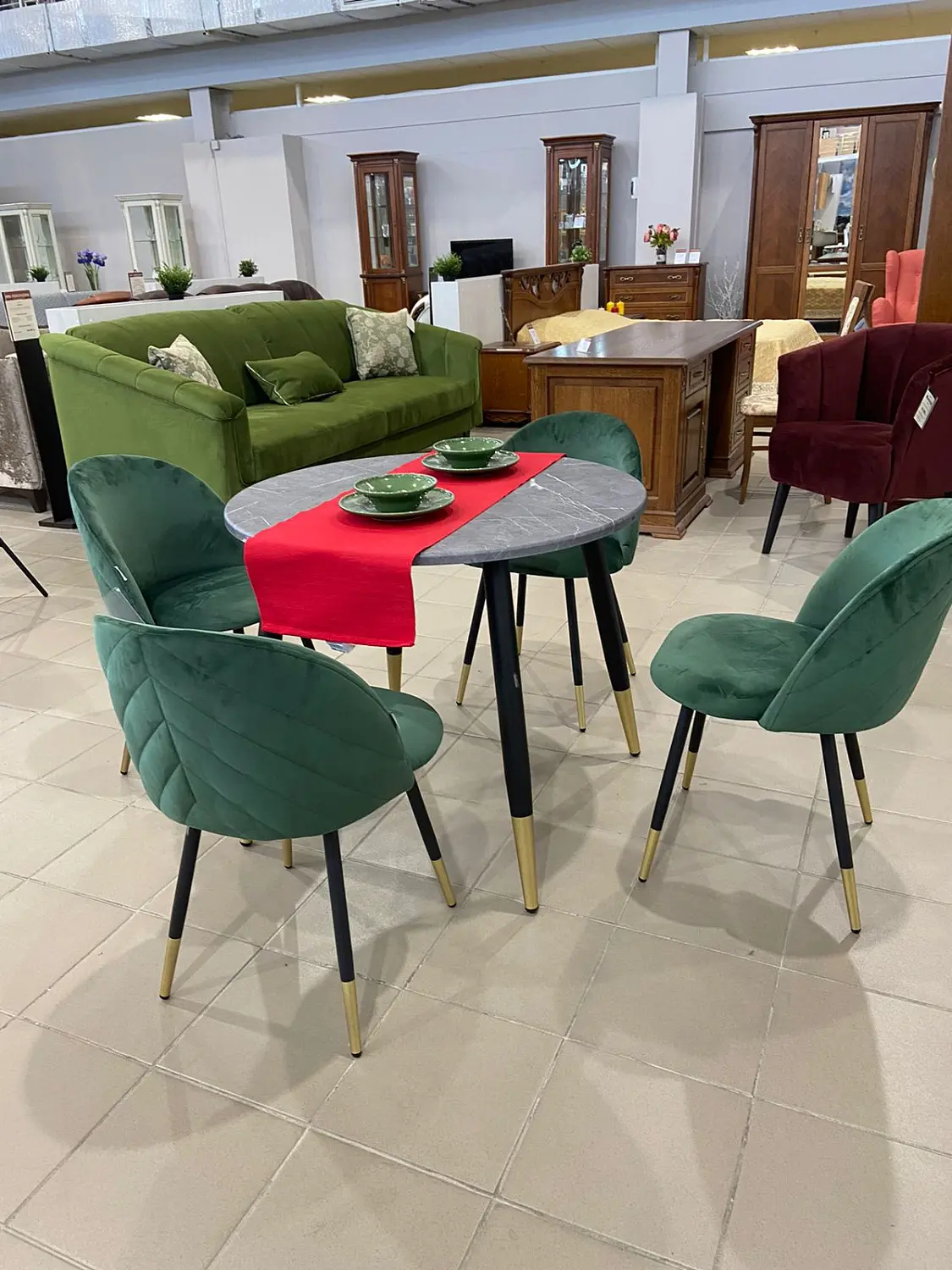 Стул мягкий SHT-ST35-2/S95-1 лиственно-зеленый / черный муар / золото (SHF)