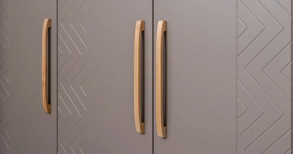 Шкаф для одежды двухстворчатый Амьен 16.309.02  Плэйн/Веллюто Капучино (Mob) | Интернет магазин Масса Мебель