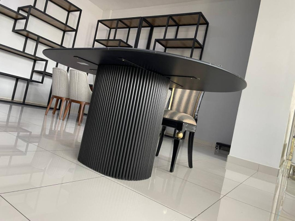 Стол обеденный Конса (Черный)