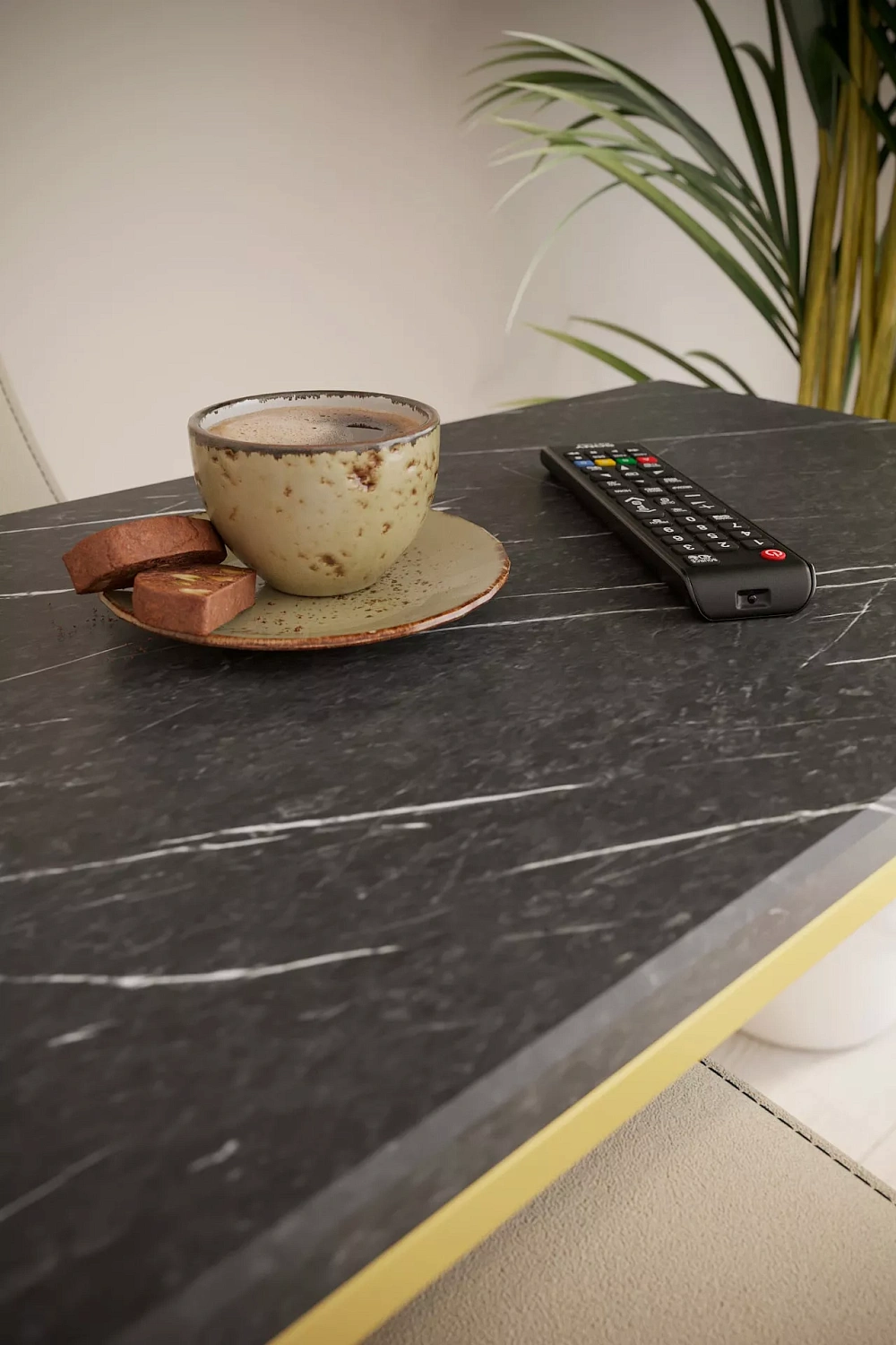 Стол придиванный Агами Голд (KL)